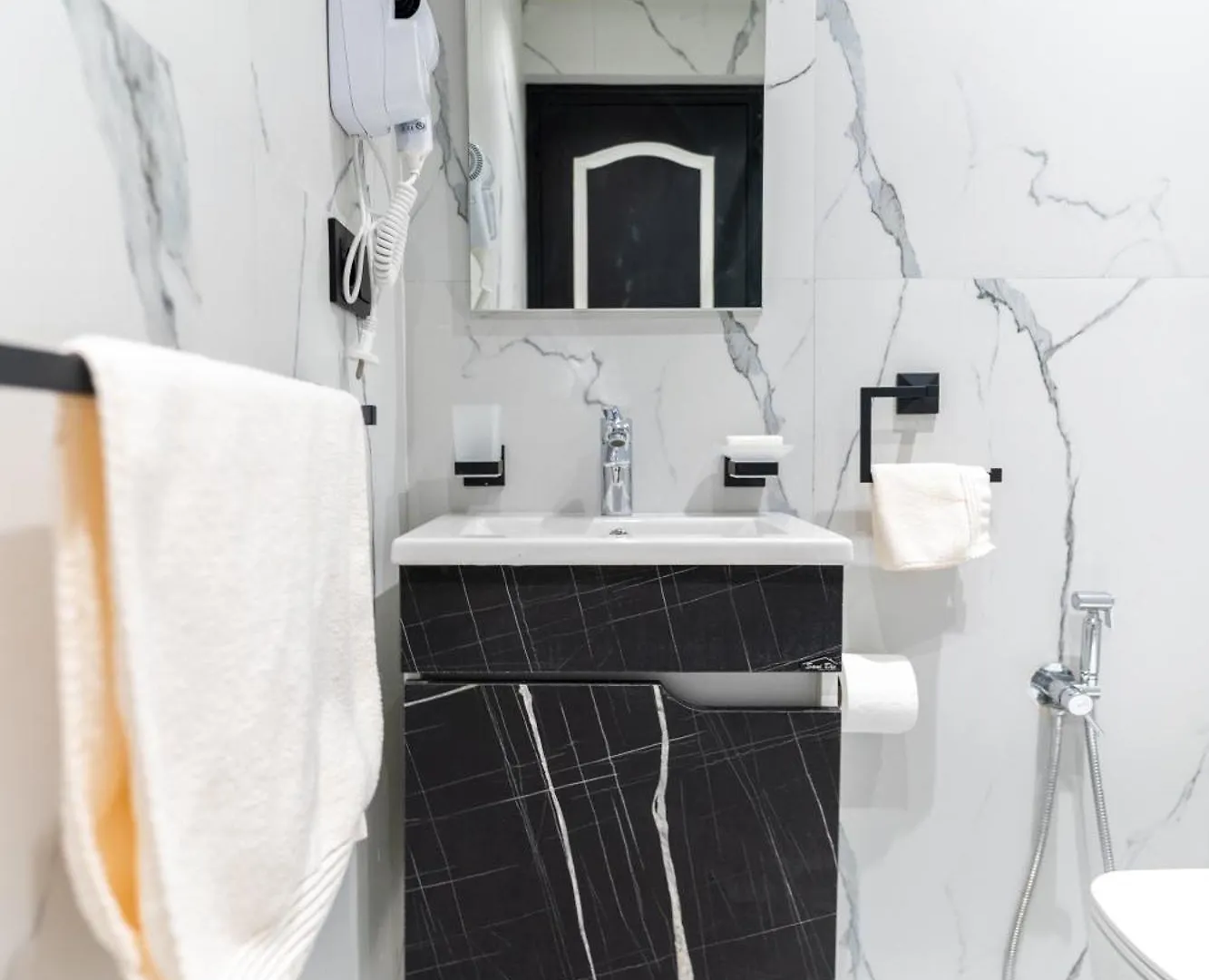 Appartement Elegant Avec Jacuzzi A Deux Pas De Gueliz Marrakesh 0*,  Morocco